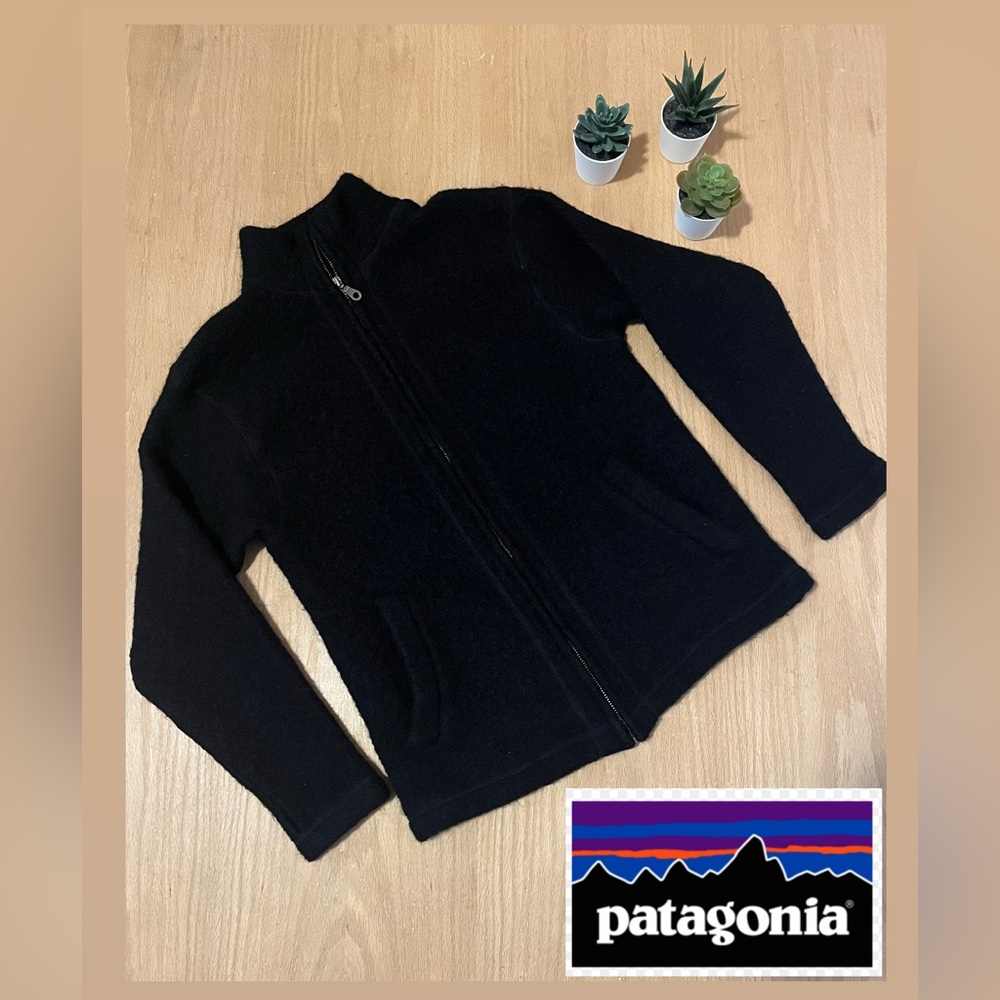 Vintage Patagonia Wool Zip Up Black Sweater / Jacket